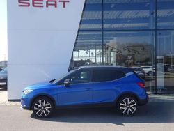 Sapphire blau / dach magnetic grau (metallic) Gebraucht 2024 Seat Arona FR SUV | 25.460 €