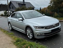 Silber Gebraucht 2016 VW Passat Highline Limousine | 13.100 € (Superpreis)
