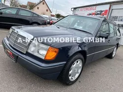 Blau Gebraucht 1990 Mercedes E230 Kombi | 7.999 €