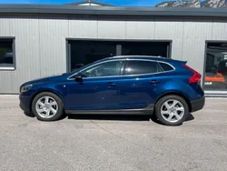 Blau Gebraucht 2014 Volvo V40 CC Ocean Race Kombi | 18.900 €