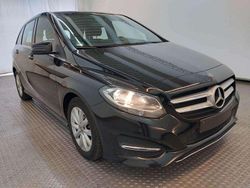 Kosmosschwarz Gebraucht 2019 Mercedes B180 Style Van / Kleinbus | 11.500 € (Guter Preis)