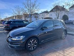 Grau Gebraucht 2019 VW Golf IQ Drive Limousine | 16.300 € (Fairer Preis)