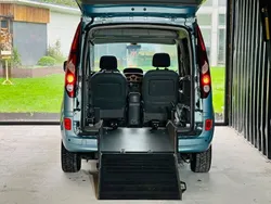 Blau Gebraucht 2010 Renault Kangoo Van / Kleinbus | 14.900 €
