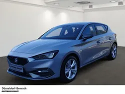 Silber Gebraucht 2023 Seat Leon FR Limousine | 20.280 € (Superpreis)