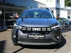 Schiefergrau Neu 2025 Dacia Sandero Extreme Kleinwagen | 20.600 € (Etwas zu teuer)