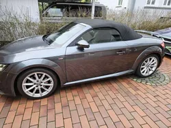 Grau Gebraucht 2017 Audi TT Roadster S-Line Cabrio | 26.900 € (Guter Preis)