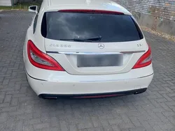 Weiß Gebraucht 2014 Mercedes CLS350 Limousine | 16.500 €