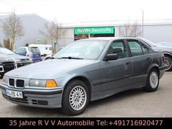 Grau Gebraucht 1991 BMW 318 Limousine | 4.990 €
