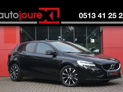 Schwarz Gebraucht 2019 Volvo V40 Dynamic Kombi | 14.300 € (Fairer Preis)