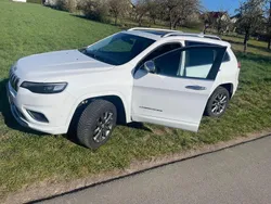 Weiß Gebraucht 2019 Jeep Cherokee SUV | 21.540 € (Etwas zu teuer)