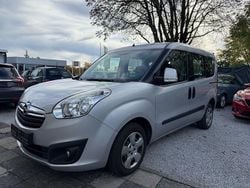 Silber Gebraucht 2015 Opel Combo Edition Van / Kleinbus | 4.999 € (Guter Preis)