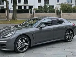 Grau Gebraucht 2013 Porsche Panamera 4S Limousine | 39.500 €