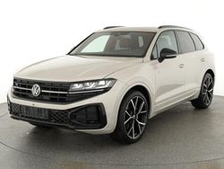 Sechura beige metallic Gebraucht 2024 VW Touareg R-line SUV | 77.495 €