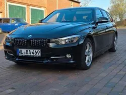 Schwarz Gebraucht 2013 BMW 320 Kombi | 8.000 € (Teuer)