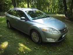 Silber Gebraucht 2009 Ford Mondeo Ghia Limousine | 2.490 € (Superpreis)