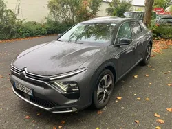 Grau Gebraucht 2023 Citroën C5 X PureTech Limousine | 15.946 €