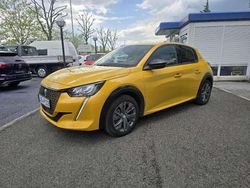 Gelb faro Gebraucht 2022 Peugeot e-208 Allure Kleinwagen | 19.949 € (Etwas zu teuer)