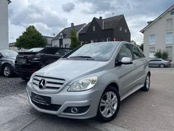 Silber Gebraucht 2010 Mercedes B180 Van / Kleinbus | 5.497 € (Fairer Preis)