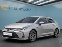 Silber Gebraucht 2020 Toyota Corolla Limousine | 21.399 € (Etwas zu teuer)