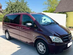 Rot Gebraucht 2011 Mercedes Vito Van / Kleinbus | 12.000 €