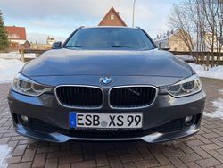 Grau Gebraucht 2015 BMW 318 Kombi | 9.990 € (Guter Preis)