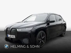 Schwarz (saphirschwarz metallic) Gebraucht 2024 BMW iX SUV | 93.990 €