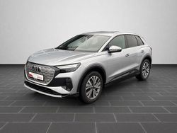 Florettsilber metallic (metallic) Gebraucht 2025 Audi Q4 e-tron Ambiente SUV | 43.290 € (Etwas zu teuer)