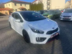 Weiß Gebraucht 2015 Kia ProCeed 2 Kleinwagen | 10.990 € (Fairer Preis)