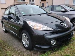 Schwarz Gebraucht 2008 Peugeot 207 Limousine | 2.300 € (Etwas zu teuer)