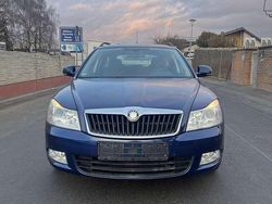 Blau Gebraucht 2009 Skoda Octavia Ambiente Kombi | 3.499 € (Fairer Preis)