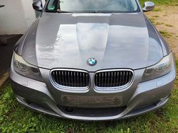 Grau Gebraucht 2009 BMW 325 Kombi | 3.500 € (Superpreis)