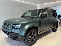 Farbe: schwarz Gebraucht 2023 Land Rover Defender Black Edition SUV | 72.900 € (Superpreis)