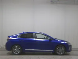 Blau Gebraucht 2021 Hyundai Ioniq Style Limousine | 15.480 € (Guter Preis)