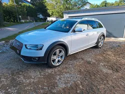 Weiß Gebraucht 2016 Audi A4 Allroad Kombi | 26.000 €
