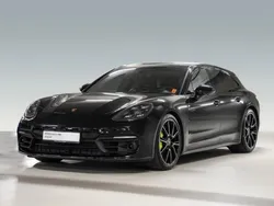 Tiefschwarzmetallic Gebraucht 2023 Porsche Panamera 4S Sport Turismo Limousine | 111.000 € (Teuer)