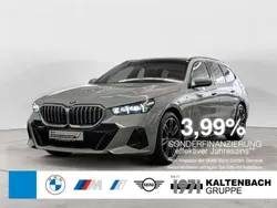Grau Gebraucht 2024 BMW 520 M Sport Kombi | 56.290 € (Guter Preis)