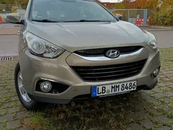 Grau Gebraucht 2010 Hyundai ix35 Comfort SUV | 10.399 € (Teuer)