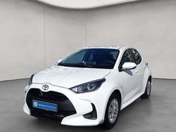 Weiß Gebraucht 2025 Toyota Yaris Hybrid Business Edition Limousine | 22.750 € (Guter Preis)