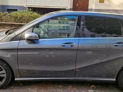 Grau Gebraucht 2017 Mercedes B200 Van / Kleinbus | 18.700 € (Etwas zu teuer)