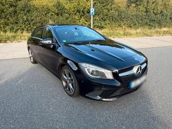Schwarz Gebraucht 2016 Mercedes CLA220 Shooting Brake Kombi | 12.900 € (Fairer Preis)