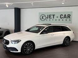 Weiß Gebraucht 2022 Mercedes E220 Avantgarde Kombi | 32.900 € (Guter Preis)