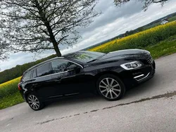 Schwarz Gebraucht 2016 Volvo V60 Summum Kombi | 17.690 € (Etwas zu teuer)