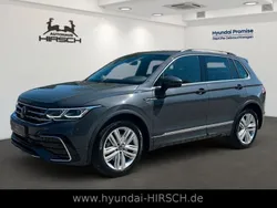Grau Gebraucht 2024 VW Tiguan R-line SUV | 44.990 € (Fairer Preis)