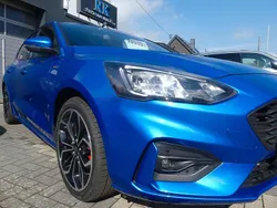 Blau Gebraucht 2021 Ford Focus ST-Line X Limousine | 16.000 € (Fairer Preis)