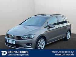 Grau Gebraucht 2017 VW Golf Sportsvan Highline Van / Kleinbus | 15.990 € (Fairer Preis)