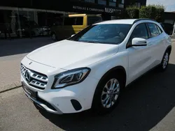 Weiß Gebraucht 2019 Mercedes GLA180 Style SUV | 23.900 € (Fairer Preis)
