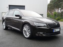 Braun Gebraucht 2016 Skoda Superb LAURIN & KLEMENT Kombi | 18.999 € (Fairer Preis)