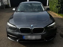 Grau Gebraucht 2017 BMW 118 Kleinwagen | 11.400 € (Guter Preis)