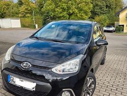 Schwarz Gebraucht 2016 Hyundai i10 Passion Plus Kleinwagen | 5.600 € (Fairer Preis)