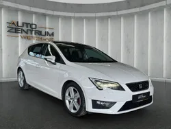 Weiß Gebraucht 2016 Seat Leon FR-Line Limousine | 12.990 € (Fairer Preis)